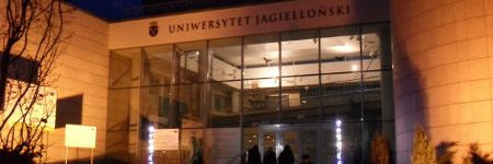 III Kampus UJ, ul. Gronostajowa 7, pok. L.1.11a <br /> tel. 12 664 54 56, 12 664 54 57